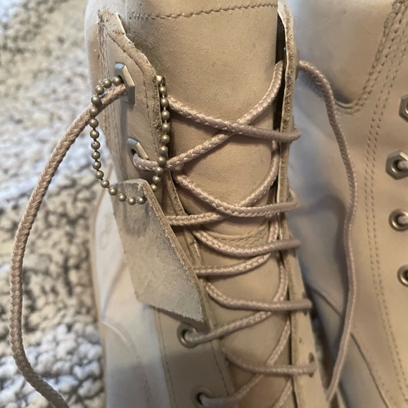 New Timberland boots - Picture 3 of 6